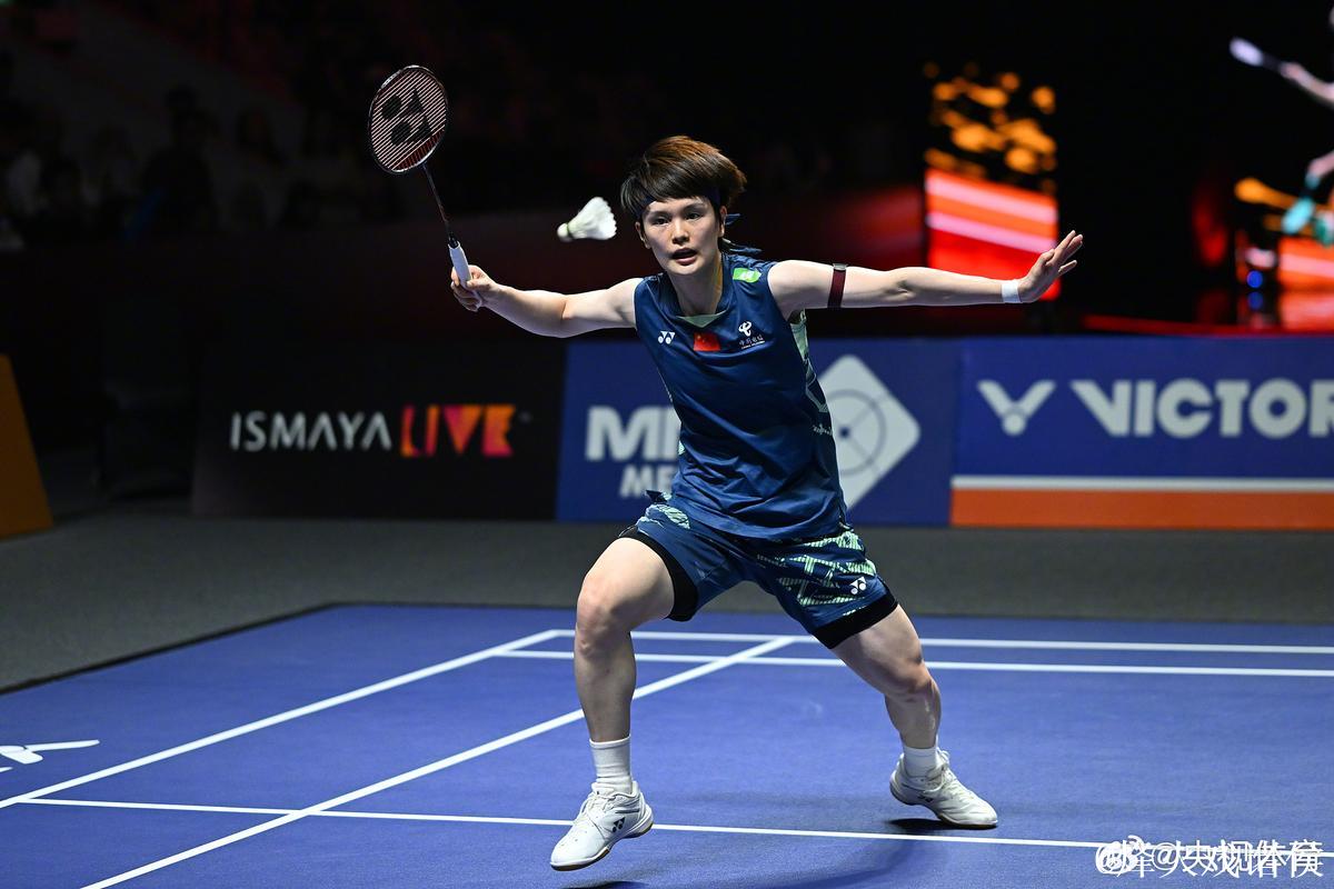 世界羽联总决赛：王祉怡不敌安洗莹，摘得女单亚军